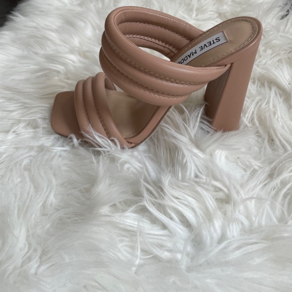 Steve Madden Women's Tahani Heeled Sandal - Picture 3 of 4